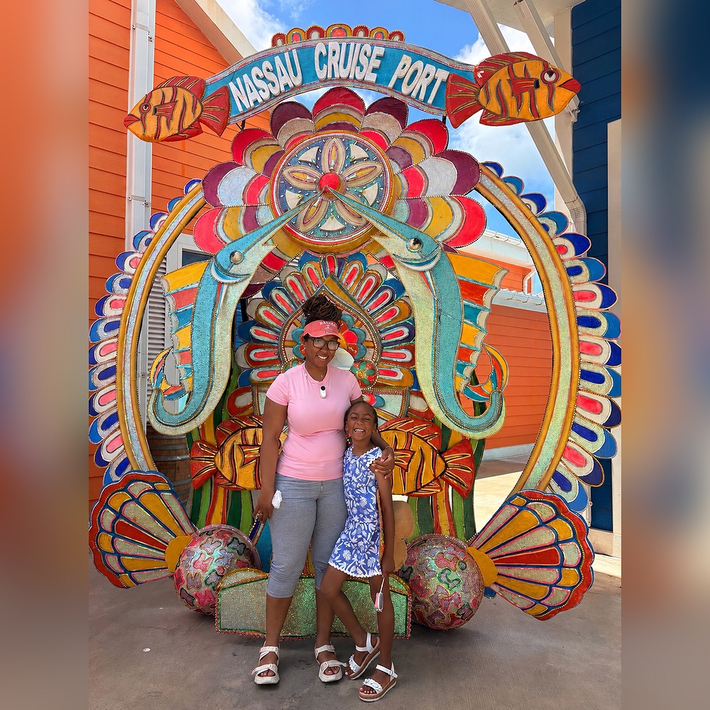 Azelyn Berry - Travel Advisor